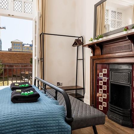 3 Bedroom Garden Apartment Opposite The Beach Brighton ภายนอก รูปภาพ