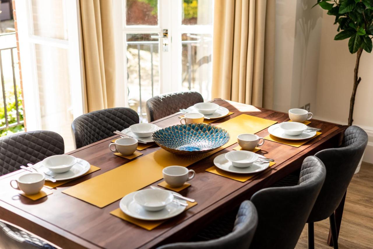 3 Bedroom Garden Apartment Opposite The Beach Brighton ภายนอก รูปภาพ