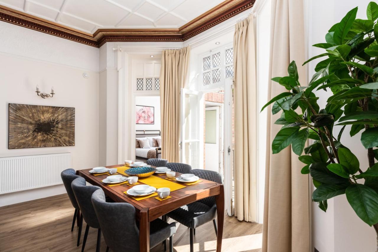 3 Bedroom Garden Apartment Opposite The Beach Brighton ภายนอก รูปภาพ