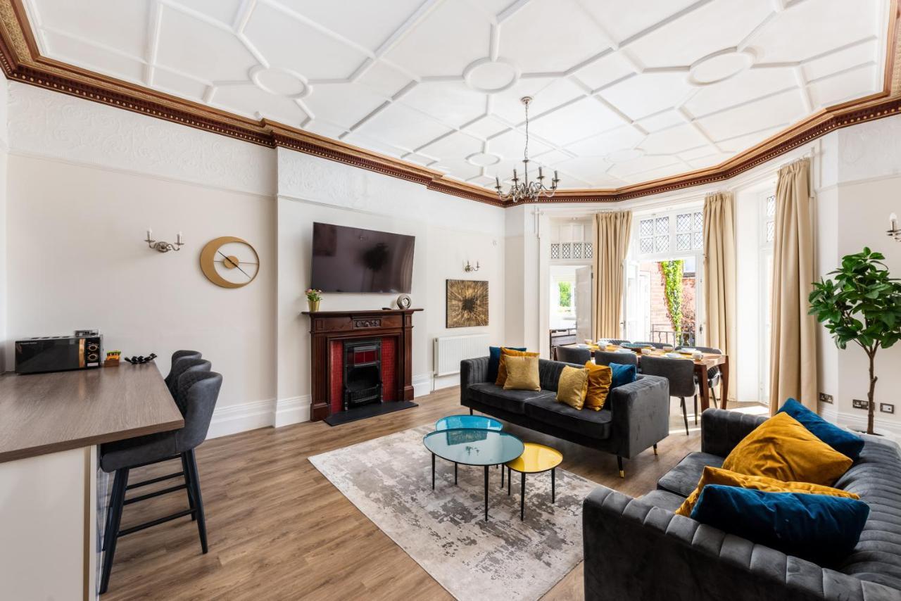 3 Bedroom Garden Apartment Opposite The Beach Brighton ภายนอก รูปภาพ