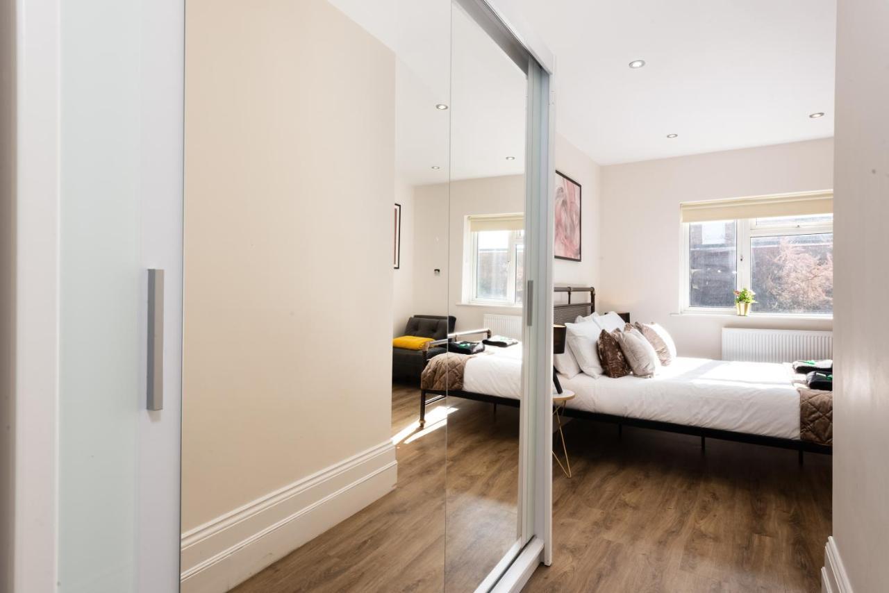 3 Bedroom Garden Apartment Opposite The Beach Brighton ภายนอก รูปภาพ