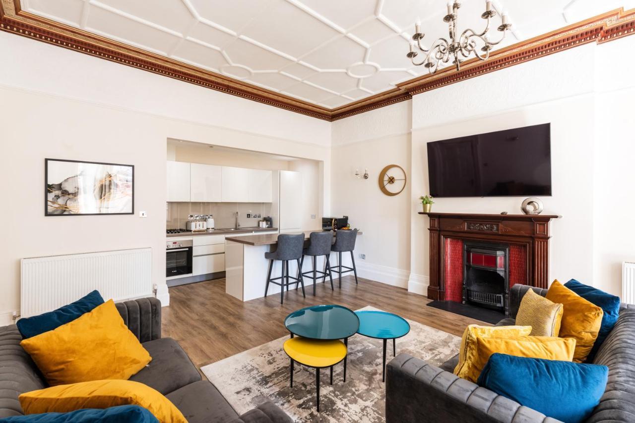 3 Bedroom Garden Apartment Opposite The Beach Brighton ภายนอก รูปภาพ